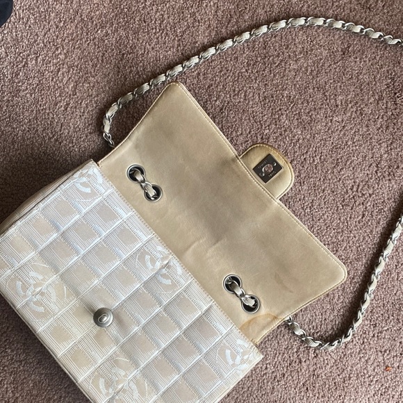 ❌ SOLD | Chanel Classic Flap Bag Authentic Travel Line - Beige - Picture 6 of 13